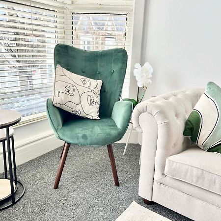 Stunning Flat Close To Beach Swansea Ngoại thất bức ảnh